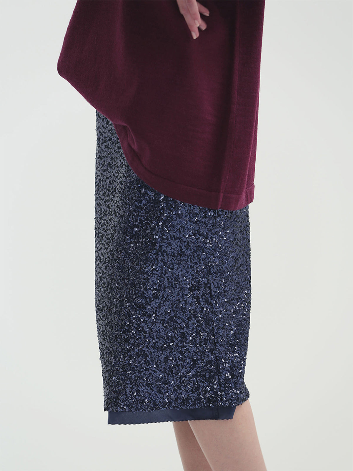 LOW WAIST STRAIGHT SKIRT WITH SEQUINS