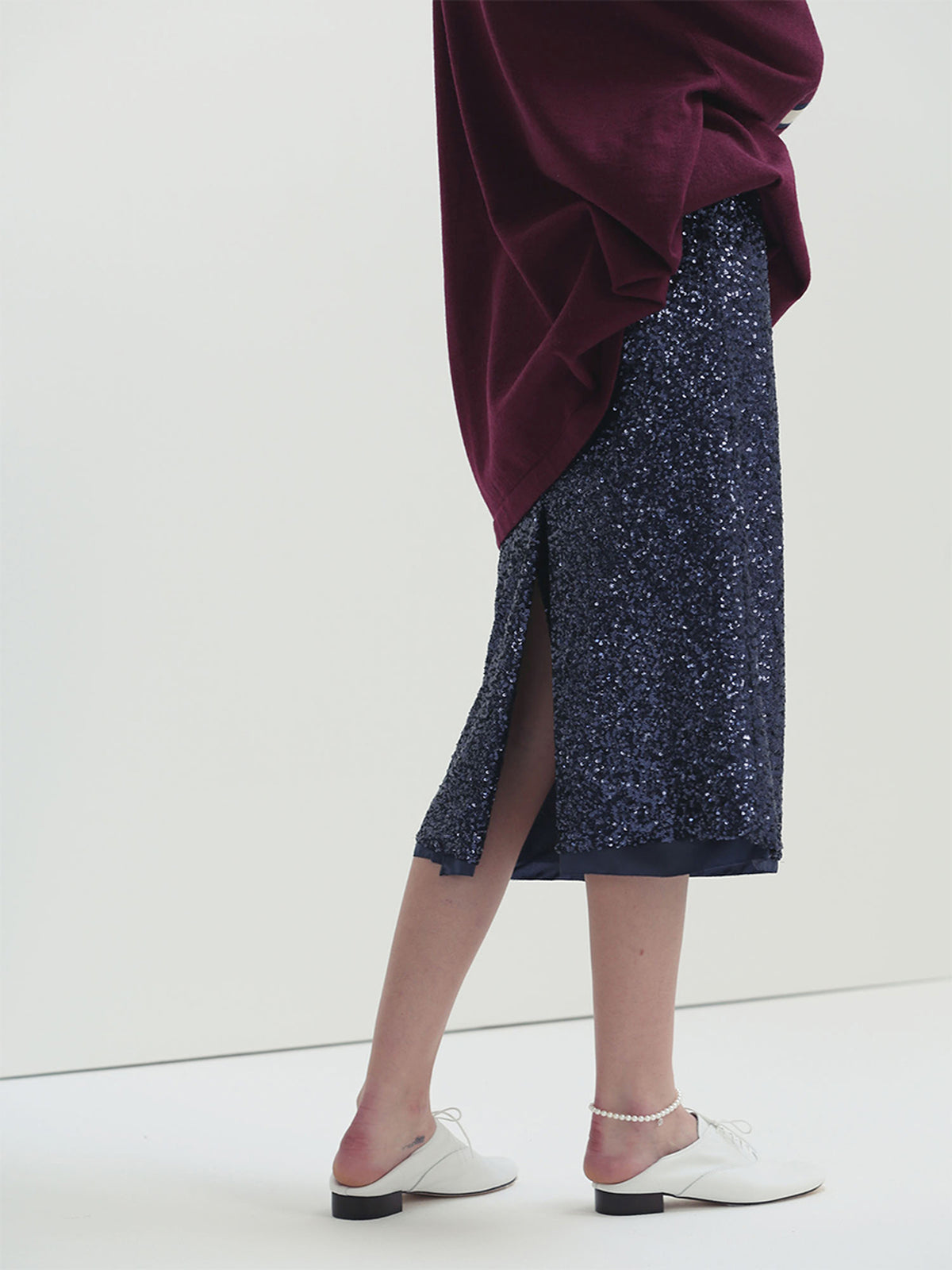 LOW WAIST STRAIGHT SKIRT WITH SEQUINS
