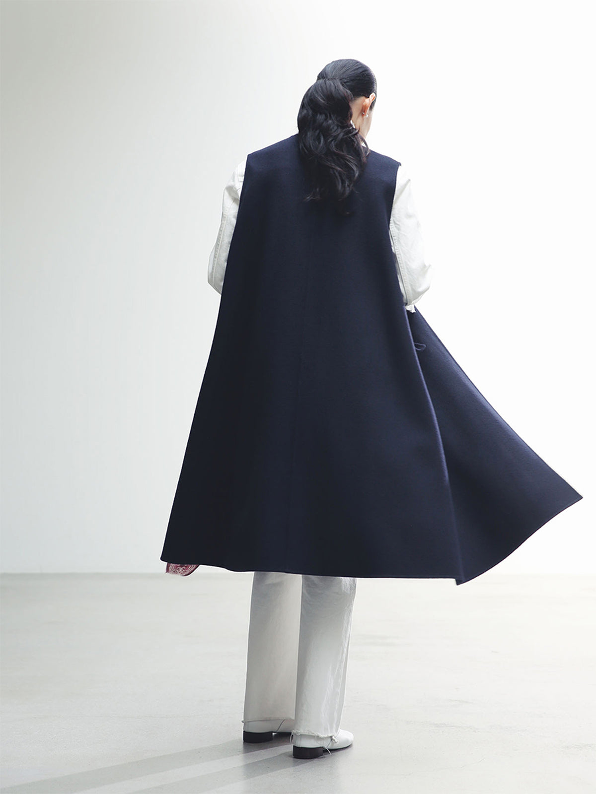 RV SLEEVELESS COAT