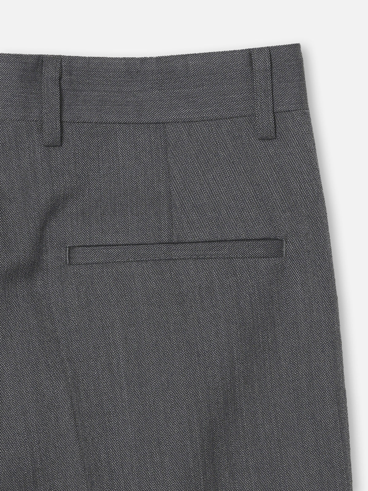 WIDE TUCK PT HERRINGBONE